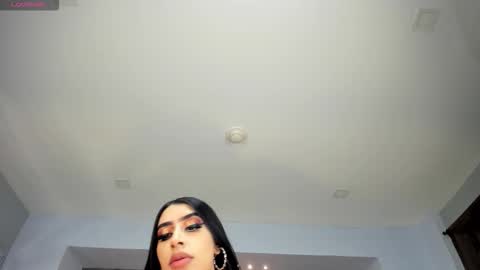 leahlombardi_ online show from December 18, 2025, 2:50 am