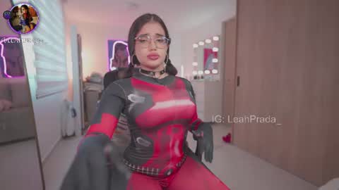Snapshot of leahprada_ chatting on August 2, 2026, 7:01 pm Instagram Leahprada online show from August 2, 2026, 7:01 pm