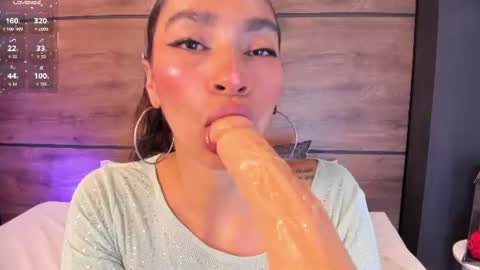 Hey Im Lea online show from June 19, 2026, 4:33 pm
