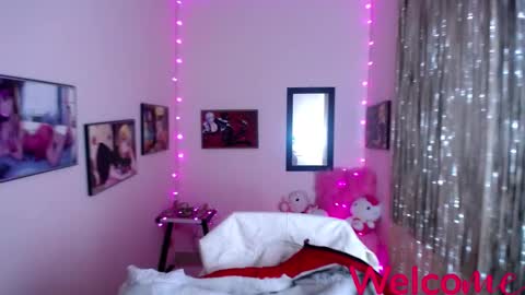 Snapshot of leandra_sex chatting on February 14, 2025, 12:14 pm Leandra online show from February 14, 2025, 12:14 pm