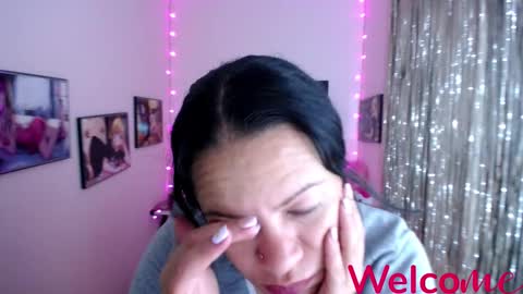 Snapshot of leandra_sex chatting on February 28, 2025, 8:31 am Leandra online show from February 28, 2025, 8:31 am