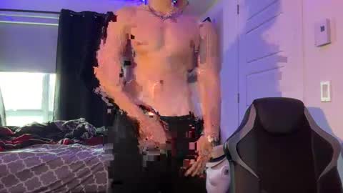 leandream19 online show from April 13, 2026, 4:23 pm