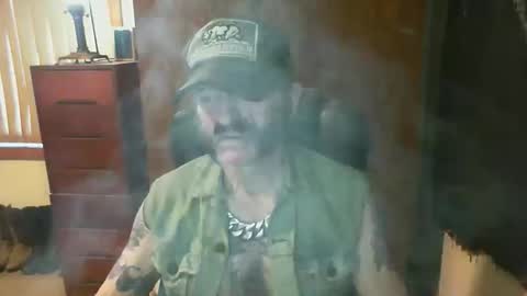 leathergreaser online show from February 4, 2026, 10:26 pm