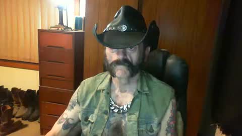leathergreaser online show from March 31, 2026, 7:47 pm