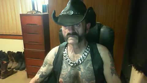 leathergreaser online show from April 10, 2026, 8:19 am