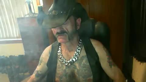 leathergreaser online show from April 29, 2026, 2:04 am