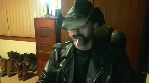 leathergreaser online show from May 1, 2026, 6:01 pm