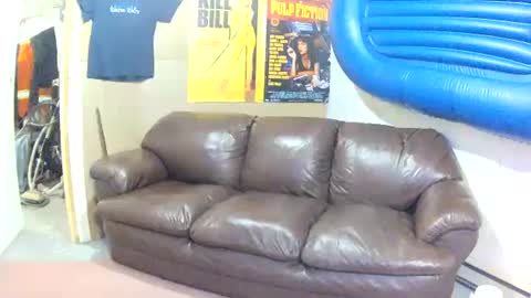 Snapshot of leatherluvefuck chatting on September 28, 2025, 9:31 pm kinky dirty fuck online show from September 28, 2025, 9:31 pm