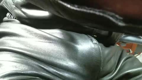 Leathermotocross online show from March 2, 2026, 6:48 pm