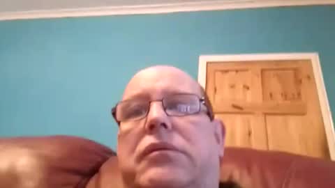 Snapshot of leatherpants68 chatting on November 2, 2025, 4:20 pm leatherpants68 online show from November 2, 2025, 4:20 pm