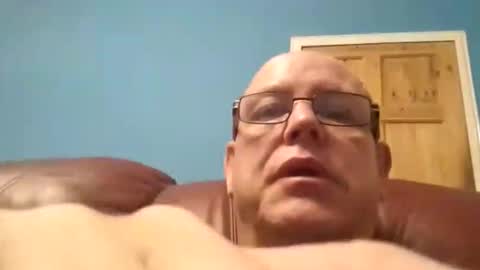 Snapshot of leatherpants68 chatting on November 9, 2025, 10:08 pm leatherpants68 online show from November 9, 2025, 10:08 pm