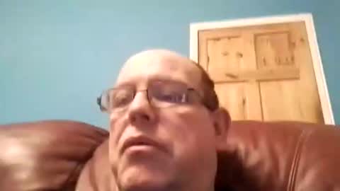 Snapshot of leatherpants68 chatting on November 26, 2025, 6:09 pm leatherpants68 online show from November 26, 2025, 6:09 pm