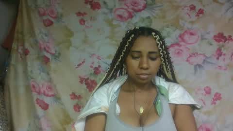 leatiana online show from April 27, 2026, 6:33 am