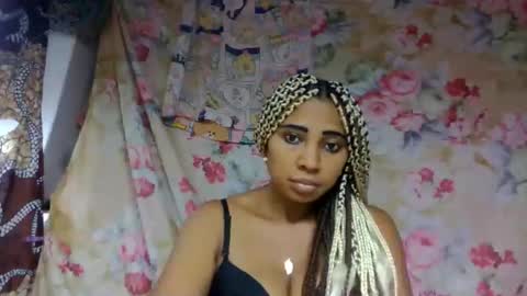leatianaa online show from May 25, 2026, 12:27 am