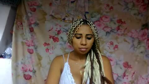 leatianaa online show from May 25, 2026, 1:17 pm