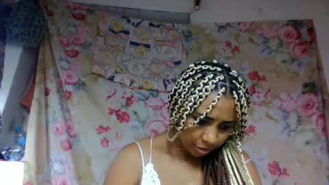 leatianaa online show from May 26, 2026, 1:34 am
