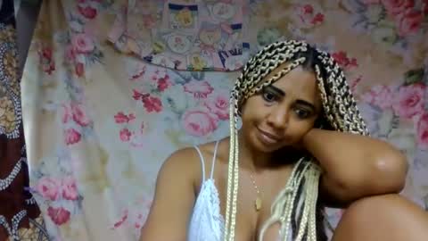 leatianaa online show from May 26, 2026, 2:13 pm