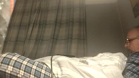 lechertachatte4444 online show from October 19, 2025, 10:10 pm