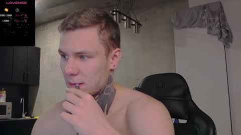 Snapshot of lechery_boy chatting on December 7, 2024, 10:01 am Lechery boy online show from December 7, 2024, 10:01 am