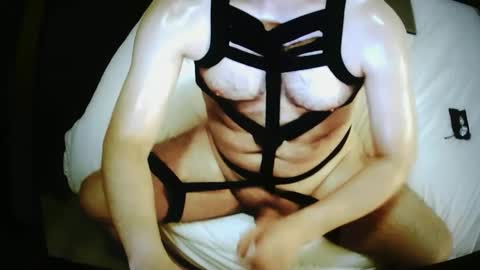 Snapshot of lechiffre1205 chatting on December 30, 2024, 11:06 pm Michel online show from December 30, 2024, 11:06 pm