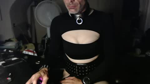 Leather Dog online show from August 6, 2026, 12:12 am