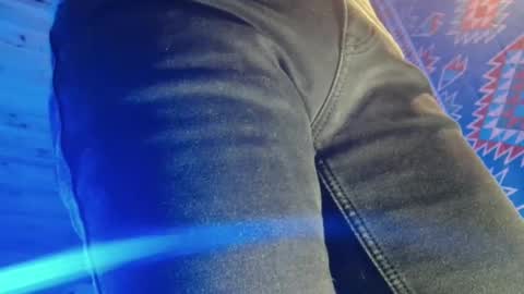 Snapshot of lefrancais33000 chatting on February 21, 2025, 4:48 pm Dliciousman online show from February 21, 2025, 4:48 pm