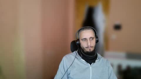 Snapshot of lefrenchiies chatting on January 16, 2026, 11:14 am lefrenchiies online show from January 16, 2026, 11:14 am