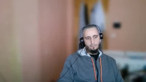 Snapshot of lefrenchiies chatting on January 19, 2026, 1:59 pm lefrenchiies online show from January 19, 2026, 1:59 pm