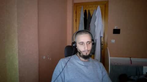 Snapshot of lefrenchiies chatting on February 2, 2026, 8:24 am lefrenchiies online show from February 2, 2026, 8:24 am