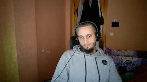 Snapshot of lefrenchiies chatting on February 10, 2026, 9:02 am lefrenchiies online show from February 10, 2026, 9:02 am