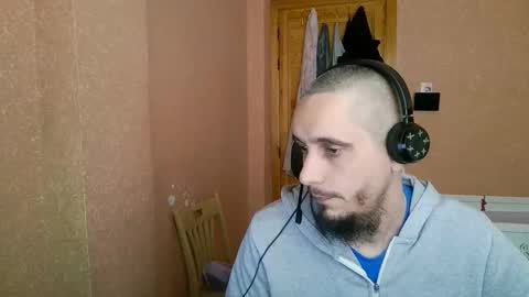 Snapshot of lefrenchiies chatting on March 19, 2026, 10:19 am lefrenchiies online show from March 19, 2026, 10:19 am