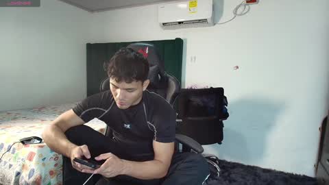  Lei  online show from January 29, 2025, 8:56 pm