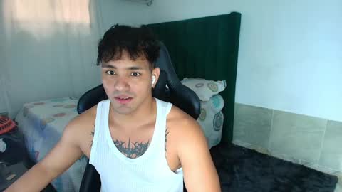  Lei  online show from April 23, 2026, 8:44 pm