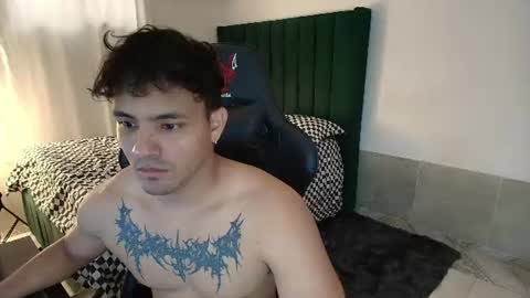  Lei  online show from June 25, 2026, 9:19 pm