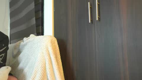 Snapshot of leiaah__ chatting on July 2, 2026, 3:23 am Leah online show from July 2, 2026, 3:23 am