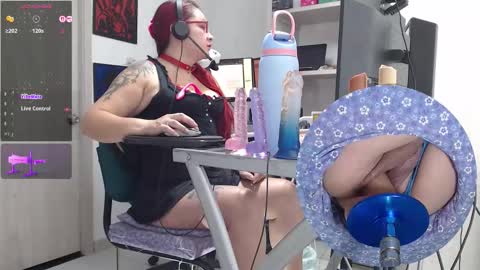 Snapshot of leidycrstnch21 chatting on January 15, 2026, 2:21 pm LeidyDi223 online show from January 15, 2026, 2:21 pm
