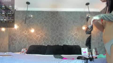 LEIGH ANGELS online show from July 30, 2026, 6:51 pm