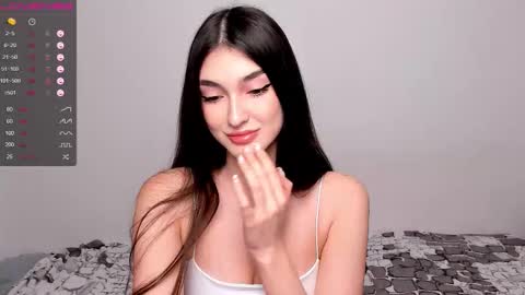 Snapshot of leila_4ever chatting on February 19, 2026, 5:09 pm Leila online show from February 19, 2026, 5:09 pm