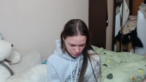 leila_bambi online show from January 24, 2025, 7:39 pm
