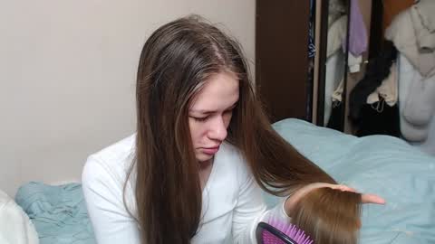 leila_bambi online show from February 5, 2025, 8:43 am