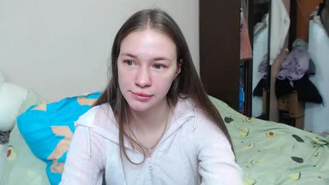 leila_bambi_ online show from January 21, 2025, 10:30 pm