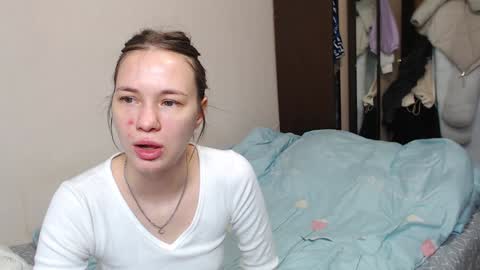 leila_bambi_ online show from February 6, 2025, 10:26 am