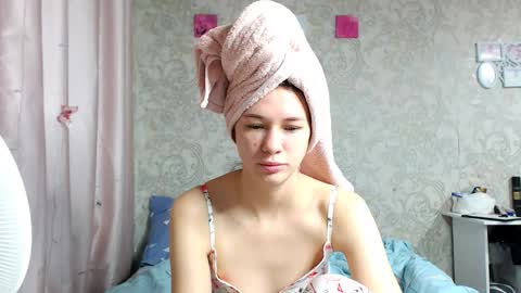 leila_bambi_ online show from September 24, 2025, 2:31 pm