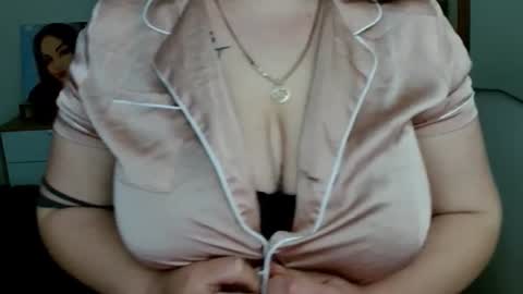 Leila online show from June 19, 2026, 5:45 am