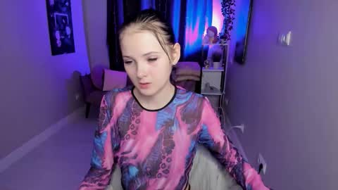 Snapshot of leila_xxbaby chatting on October 10, 2025, 5:28 am Leila online show from October 10, 2025, 5:28 am