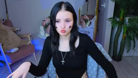 Snapshot of leila_xxbaby chatting on October 25, 2025, 1:29 pm Leila online show from October 25, 2025, 1:29 pm