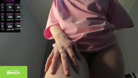 leiladream online show from April 13, 2026, 3:50 pm