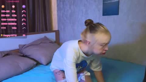 Snapshot of leiladwight chatting on December 3, 2024, 4:36 am Leila online show from December 3, 2024, 4:36 am