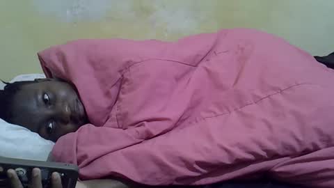 leilah_cute19 online show from April 26, 2026, 7:44 pm
