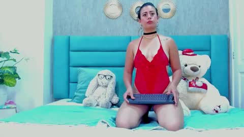 Snapshot of leilahiuston chatting on February 13, 2025, 4:22 am online show from February 13, 2025, 4:22 am